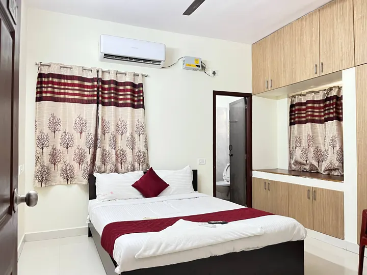 Queen size room at 7 Hills Velachery