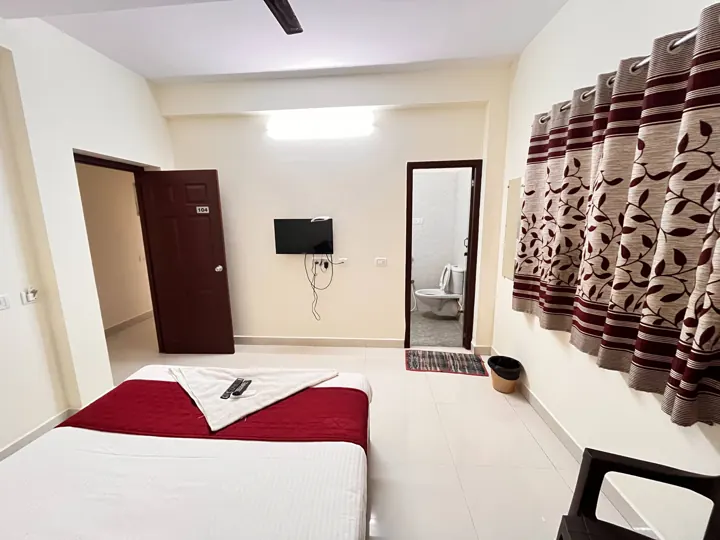 King size room at 7 Hills Velachery
